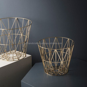 ตะกร้าเก็บของโลหะสองชั้นทรงกลมแบบตั้งพื้นสำหรับห้องครัว สีทอง - Product Image 5