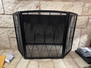 Protector de Chimenea Metálico con Diseño de Mimbre Orgánico, Paneles de Malla Plegables, Protector Decorativo Contra Chispas, Protector de Hogar Independiente - Product Image 2