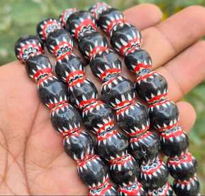 Perles Chevron en Verre Étoilé en Gros – Mélange Bleu Marine, Noir, Rouge, Blanc – Style Vénitien, Commerce Africain, Kalinga, Philippines - Product Image 4