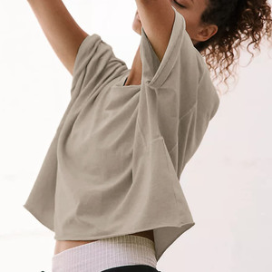 Camiseta de Algodón para Mujer 2026, Corte Cuadrado, Nueva Forma, Impresión Gráfica Personalizada, Servicio OEM, Ropa Deportiva, Camisetas Cortas de Punto para Mujer - Product Image 2