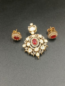 Conjunto de Colgante de Flor Vintage Chapado en Oro con Piedras Dobles Rojas para Mujer, Joyería de Boda - Product Image 1