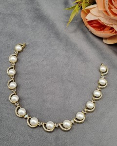 Parure Collier et Boucles d'Oreilles Pendantes en Plaqué Or Antique avec Perles d'Imitation Diamant Américain et Arche Courbe Pavée pour Femme - Product Image 3