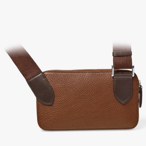 Bolso de Cintura de Cuero Estilo Casual Elegante, Color Marrón Premium, para Uso Diario y Viajes, con Bolsillo con Cremallera - Product Image 3