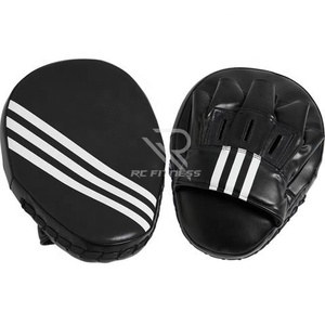 Almohadillas de Entrenamiento Curvas de Cuero Ajustables y Cómodas con Logotipo Personalizado para Boxeo, Kickboxing, Muay Thai, MMA - Unisex - Product Image 6