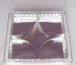 Bandeja de servicio grabada chapada en plata, con asas - Product Image 3