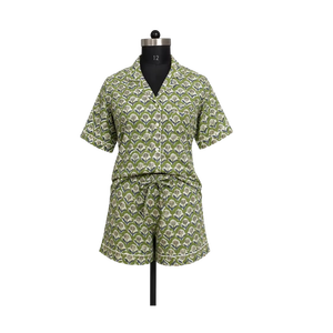 Conjunto de Pijama de Algodón para Mujer con Estampado Floral Verde, Hecho a Mano, Pantalones Cortos, Ropa de Dormir Suave para Mujer - Product Image 1