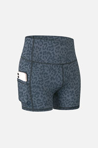 Mini short taille haute pour femmes, vêtements d'été décontractés extensibles, couleurs noir et blanc, style tendance pour la plage - Product Image 4