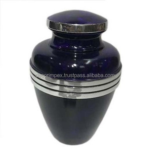 Urna Moderna de Latón Metálico Hecha a Mano para Cenizas Humanas, Urna Funeraria Decorativa Elegante para Adultos - Product Image 5