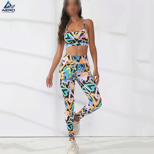 Conjunto Deportivo Sublimado Ligero, Personalizable, de Cintura Alta, Último Modelo, Top y Leggings para Mujer - Product Image 1
