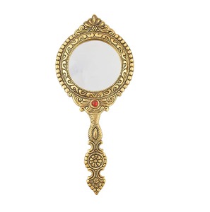 Hermoso espejo metálico grabado, un elemento refinado que combina la resistencia industrial con la elegancia artística. - Product Image 4