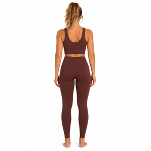 Ensemble de yoga compressif pour femmes : Leggings taille haute et brassière de sport respirants et sans coutures pour l'entraînement, la gym et le fitness – Vente en gros OEM - Product Image 2