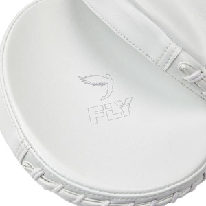 ถุงมือฝึกซ้อมมวย RTS คุณภาพพรีเมียม หนังวัวแท้ น้ำหนักเบา รุ่น AI-FP-60 - Product Image 5
