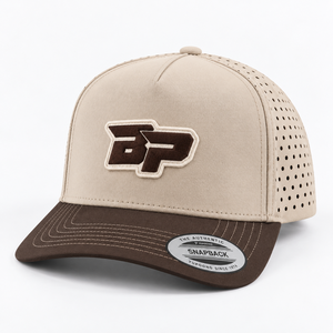 Casquette de golf de haute qualité à visière incurvée réglable, bicolore, perforée au laser, avec logo brodé en 3D - Product Image 1