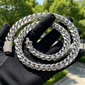 Collar de eslabones cubanos de plata de ley 925 con moissanita, cadena de diamantes estilo hip hop, ideal para regalos de moda al por mayor - Product Image 4