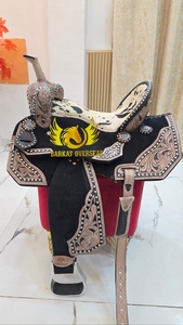 Selle de cheval western en cuir véritable de haute qualité, siège en cuir de vachette noir suédé, gravure florale, outillage artisanal, portable, logo personnalisé - Product Image 4