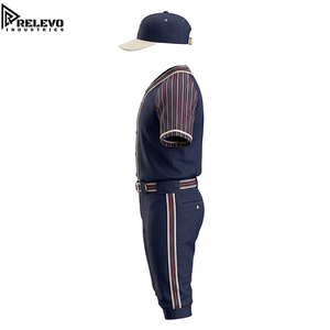 Kit d'uniforme de baseball personnalisé OEM, bleu marine foncé avec détails rayés bordeaux, comprenant un maillot boutonné, un pantalon et une casquette - Product Image 3