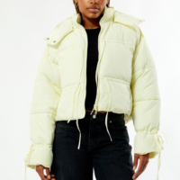 Veste matelassée courte de luxe pour femme, en duvet de canard, avec capuche, manteau d'hiver tendance, fermeture éclair