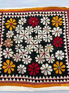 ผ้าปะติดปักลายวินเทจทำมือ – แผงผ้าตกแต่งสไตล์โบโฮหลากสี - Product Image 4