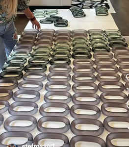 Adorable article en résine de chaîne de plateau décoratif mural Art déco pour la maison avec un prix de vente global compétitif en Inde - Product Image 1