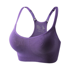 Soutien-gorge de sport sans couture en tricot pour femme, gris, avec coussinets, respirant, maintien moyen, lavable en machine - Product Image 2
