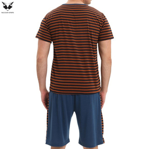 Ensemble court pour homme, design unique, respirant, tendance, de haute qualité, été, deux pièces, décontracté, avec logo personnalisé - Product Image 4