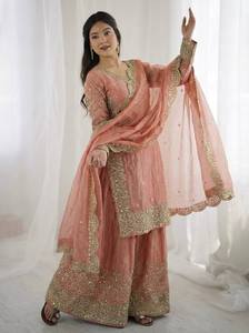 Conjunto de Salwar Kameez Bordado Premium con Kurti de Manga Larga - Product Image 2