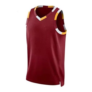 Camisetas de Baloncesto, Camisetas de Compresión Personalizadas Blancas, 100% Poliéster Transpirable, Diseño con Logotipo Estampado de Miami por Transferencia de Calor - Product Image 1