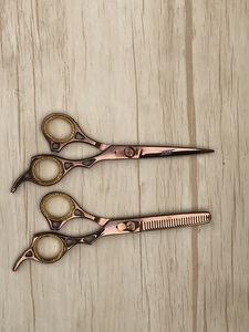 Ciseaux de coiffure professionnels en acier inoxydable pour salon de coiffure, vente en gros d'usine, ciseaux à effiler les cheveux - Product Image 3