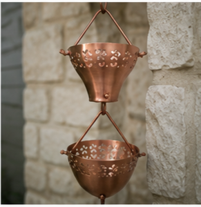 Chaîne de pluie décorative en cuivre découpé artisanal pour gouttière, déversoir, drainage des eaux de pluie en extérieur, décoration suspendue pour jardin - Product Image 2