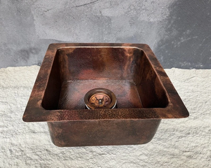 Fregadero de Cocina Rectangular de Cobre Hecho a Mano, Lavabo Premium Estilo Rústico, Fregadero Metálico Artesanal para Encimera de Cocina - Product Image 2