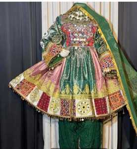 Robe culturelle afghane écologique pour femmes, manches longues, longueur genou, avec dentelle à la taille naturelle et broderie tribale authentique - Product Image 6