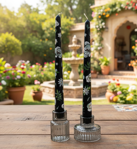 Bougies coniques noires à motifs floraux peintes à la main - Ensemble de décoration élégant et luxueux (2 pièces) pour mariages, Noël, la Saint-Valentin et anniversaires (Votive) - Product Image 2