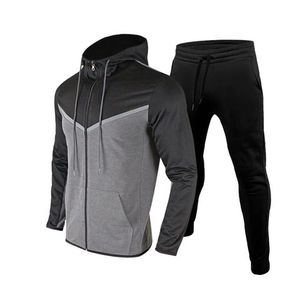 Survêtements d'entraînement pour hommes en coton respirant léger et confortable, de qualité supérieure et au design optimal, fabriqués au Pakistan - Product Image 4