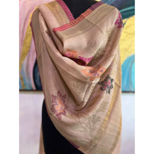 Estola de Lana Fina de Lujo con Flores Zari, 70x200 cm, Chal Elegante de Diseñador, Disponible en Todos los Colores, Suave y Cálido - Product Image 3