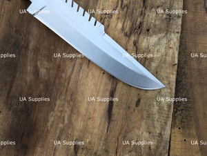 Couteau de chasse à lame fixe inspiré du cinéma, en acier inoxydable, manche en bois, bord dentelé, réplique de prop cinématique, objet de collection, pour l'extérieur - Product Image 4