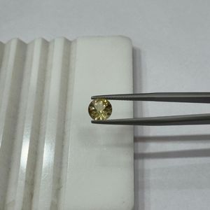 Topaze impériale naturelle de qualité gemme, taille brillant ronde, 1,80 carat, pierre précieuse en vrac, 7,50 mm, qualité AAA, Madagascar, vente en gros, qualité supérieure - Product Image 3