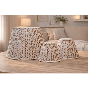 Abat-jour en tissu à imprimé géométrique en zigzag |   Abat-jour plissé en lin viscose naturel et terre cuite |   Couvre-lampe de table et de sol - Product Image 1