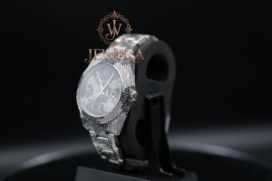 Reloj de Moissanita con Incrustaciones de Diamantes de Imitación de Excelente Calidad para Estilo Urbano, Eventos Musicales y Fiestas, Disponible a un Precio Accesible - Product Image 3