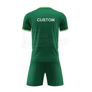 ชุดเสื้อและกางเกงฟุตบอล ผลิตจากผ้าโพลีเอสเตอร์แห้งเร็ว เหมาะสำหรับการแข่งขันและการฝึกซ้อม - Product Image 2