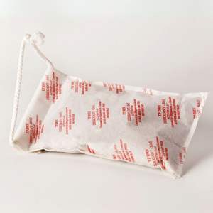 Desecante Mineral de Arcilla Activada en Bolsas de Tela Rojas de 20-200g para Prendas de Vestir, Agricultura y Exportaciones de Madera - Product Image 2