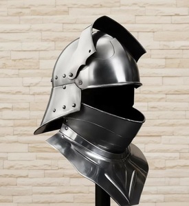 Casco de Caballero Gótico Hecho a Mano en Acero con Bevor, Armadura Medieval, Regalo para Cosplay y Halloween - Product Image 4