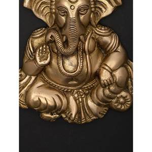 Statue de Ganesha en laiton de 7 pouces faite à la main Tenture murale Bénédiction Article Fabriqué en Inde - Product Image 1