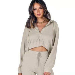 Ensemble tricoté gris 2 pièces pour femme : haut zippé à manches longues et leggings taille haute, couleur unie, décontracté, toutes saisons - Product Image 2