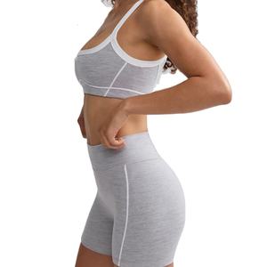 ชุดออกกำลังกายโยคะสองชิ้นสำหรับผู้หญิง ผ้าฝ้าย 100% ระบายอากาศ แห้งเร็ว เป็นมิตรกับสิ่งแวดล้อม ทรงเข้ารูปปกติ ความยาวระดับเข่า สีพื้น รับผลิตแบบ OEM - Product Image 2
