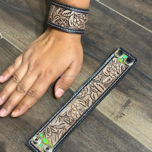 Wholesale <b>Women</b> Fashionable Jewelry Custom Design Hand Tooled Leather Cuff <b>Bracelets</b> Open Cuff Genuine Cowhide Leather Wristband - Product Image 5