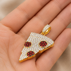 Collar con colgante de moissanita y diamante de oro macizo de 10K, moderno, personalizado, con diseño de rebanada de pizza helada inspirada en comida, regalo para colgantes y dijes de alta gama - Product Image 4