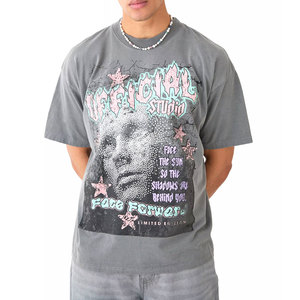 T-shirt imprimé pour homme en coton doux et confortable, style streetwear accrocheur, effet délavé à l'acide - Product Image 1