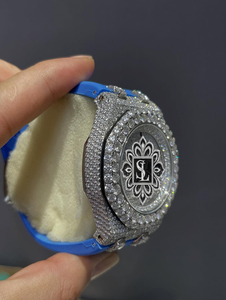 Reloj Cronógrafo Totalmente Cubierto de Diamantes para Hombre |   Reloj Mecánico con Diamantes Moissanite VVS, Correa de Goma Azul de 20 mm, Esfera de 46 mm |   Vintage Retro - Product Image 3