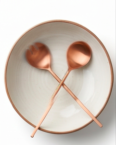Juego de cuchara y tenedor para ensalada de cobre, cubiertos modernos de metal resistentes al óxido para bodas y cenas. - Product Image 3