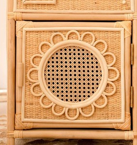 Table de chevet en rotin tressé avec porte décorative en cannage, armoire de rangement pour chambre d'enfant et mobilier de crèche en provenance du Vietnam - Product Image 5